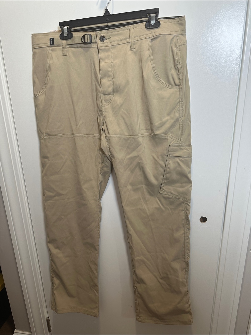 Prana Men's Cargo Trousers in Beige (57)
